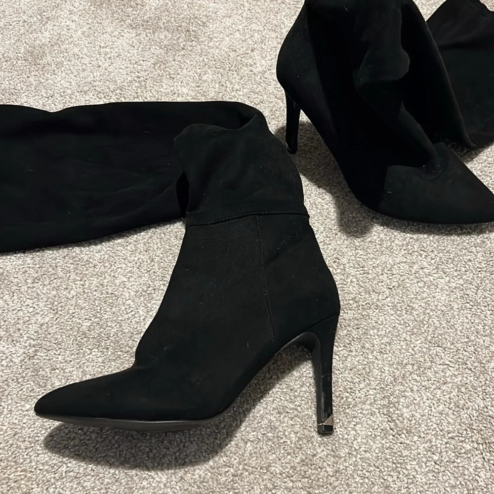 KNEE HIGH BOOT HEEL - Picture 2 of 3